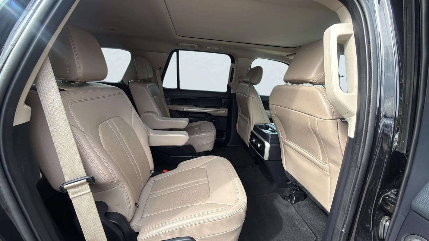 Used 2024 Ford Expedition Limited AWD/4WD image 21
