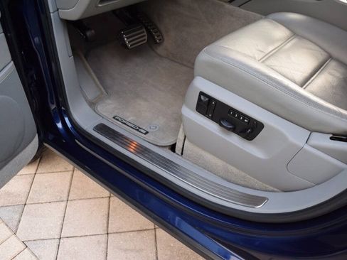 Used 2004 Porsche Cayenne Turbo AWD/4WD image 41