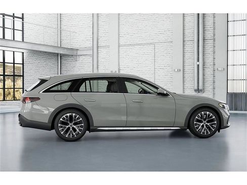 New 2026 Mercedes-Benz E 450 4MATIC All-Terrain Wagon image 17