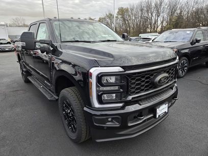 New 2026 Ford F350 Lariat w/ Black Appearance Package
