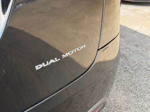 Used 2023 Tesla Model X AWD/4WD image 15