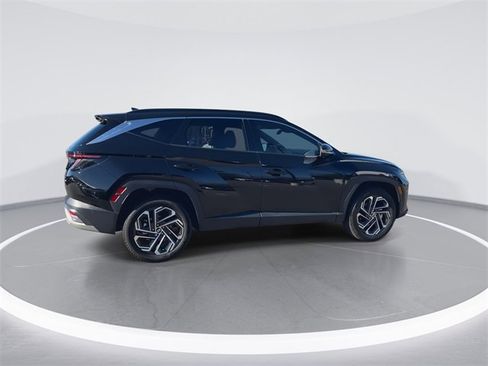 Certified 2025 Hyundai Tucson Limited image 8