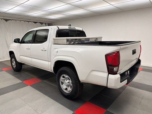 Used 2021 Toyota Tacoma SR w/ SR Convenience Package RWD image 4