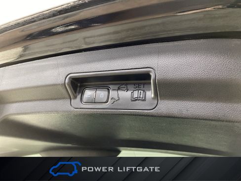 Used 2022 Ford Explorer ST-Line w/ Class IV Trailer Tow Package image 34