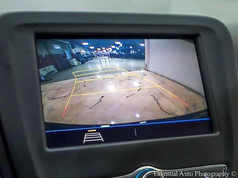 Used 2021 Chevrolet Equinox LT FWD image 21