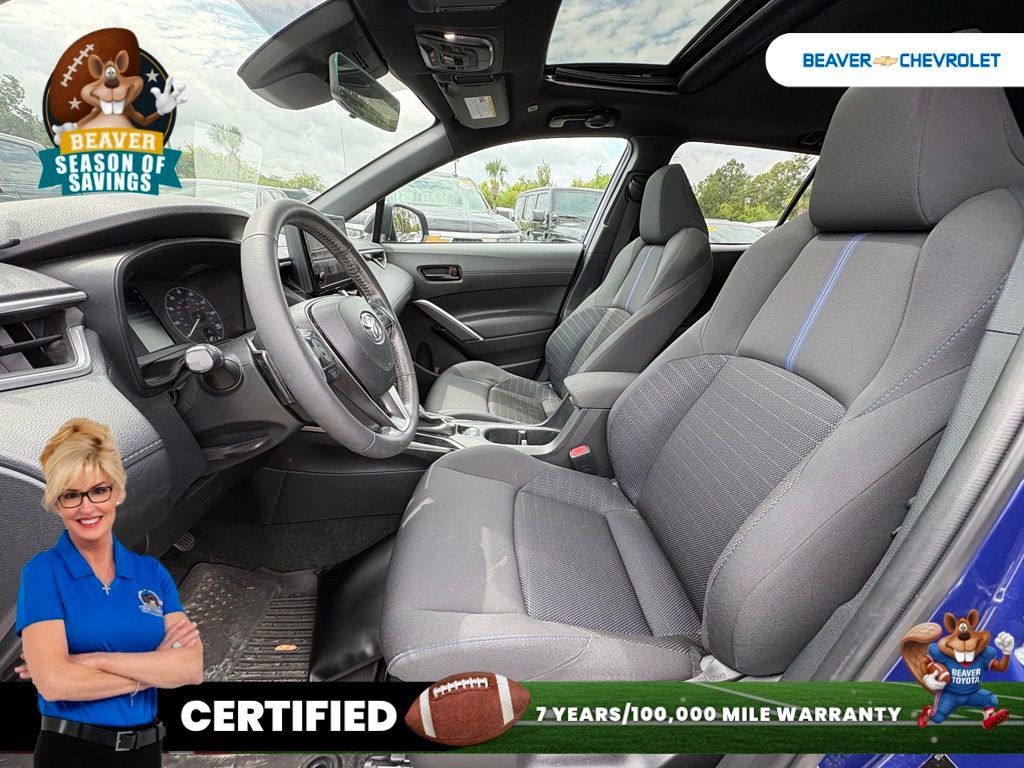 Used 2024 Toyota Corolla Cross AWD Hybrid w/ Moonroof Package image 13