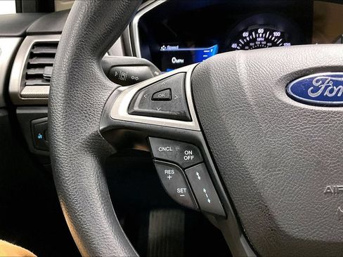 Used 2020 Ford Fusion SE FWD image 23