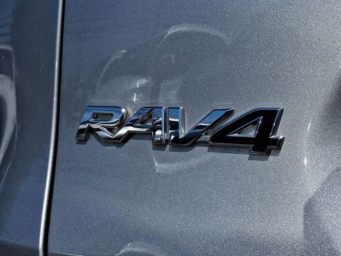 Certified 2023 Toyota RAV4 LE AWD/4WD image 32