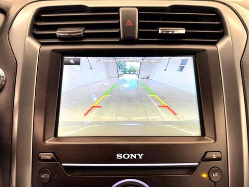 Used 2016 Ford Fusion Energi Titanium FWD image 32
