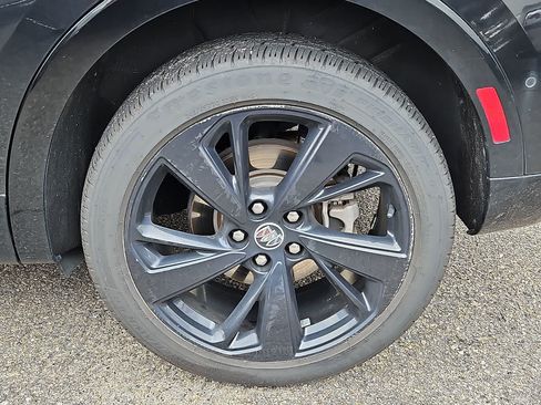 Used 2022 Buick Envision Essence w/ Technology Package II FWD image 6