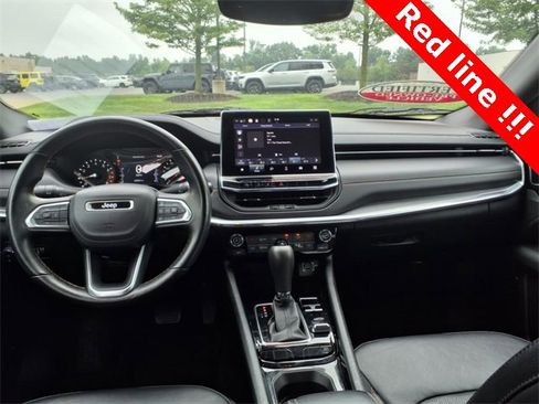 Certified 2022 Jeep Compass Limited image 11