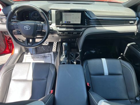 Used 2025 Toyota Camry SE FWD image 24