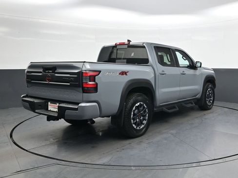 Used 2025 Nissan Frontier PRO-4X w/ Pro Convenience Package image 4