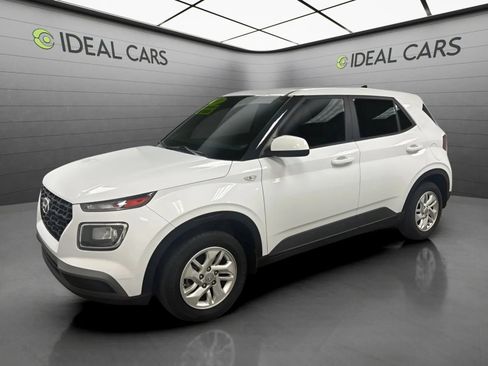 Used 2021 Hyundai Venue SE w/ Cargo Package FWD image 1
