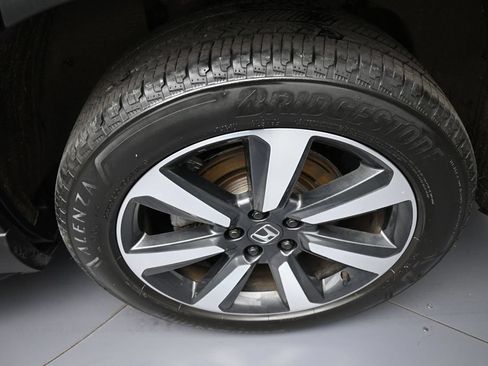 Certified 2023 Honda Pilot Touring image 15