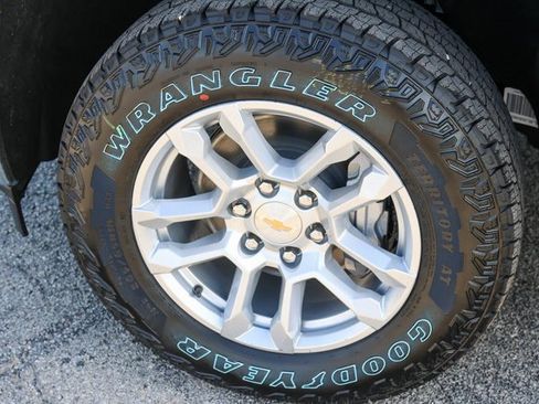 New 2026 Chevrolet Silverado 1500 LT w/ Convenience Package II image 5