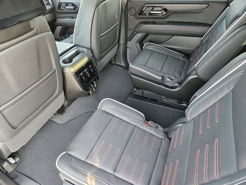 New 2026 GMC Yukon XL AT4 Ultimate AWD/4WD image 20