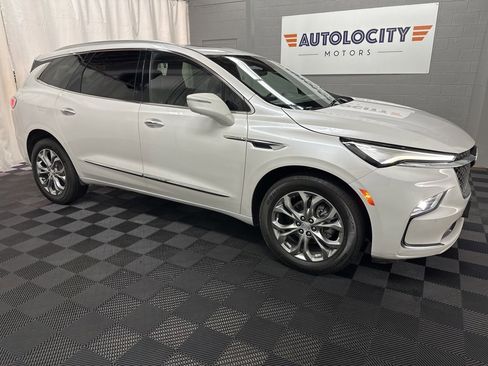 Used 2022 Buick Enclave Avenir w/ Avenir Technology Package image 2