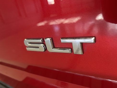 Used 2016 GMC Canyon SLT image 33