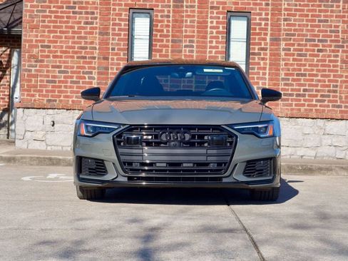 Used 2022 Audi S6 Premium Plus image 2