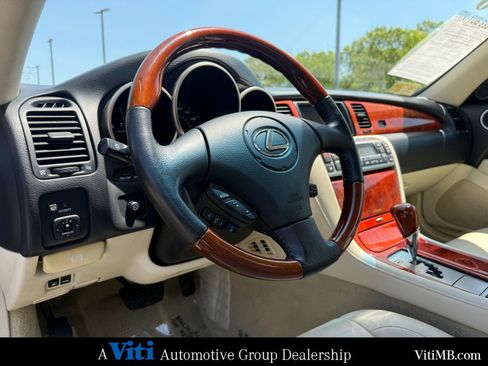 Used 2006 Lexus SC 430 Convertible RWD image 20