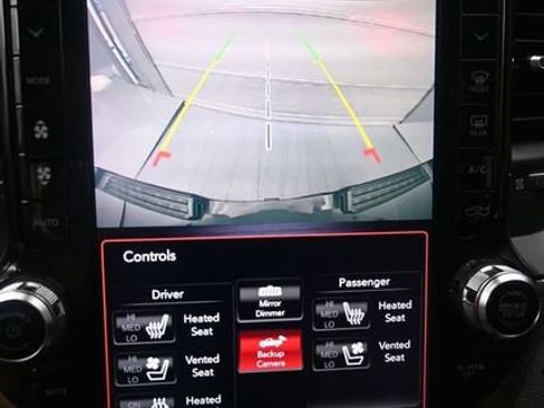 Used 2019 RAM 1500 Laramie AWD/4WD image 14
