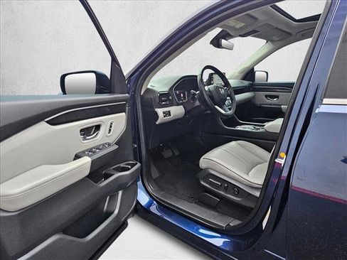 Used 2023 Honda Pilot Elite image 18