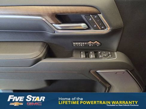 New 2026 Chevrolet Silverado 1500 High Country w/ High Country Premium Package AWD/4WD image 26