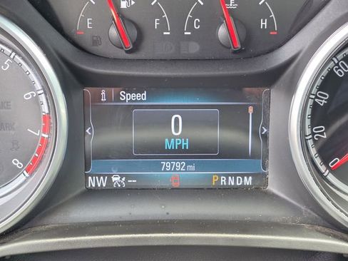 Used 2018 Buick Regal Essence w/ Driver Confidence Package #1 FWD image 34