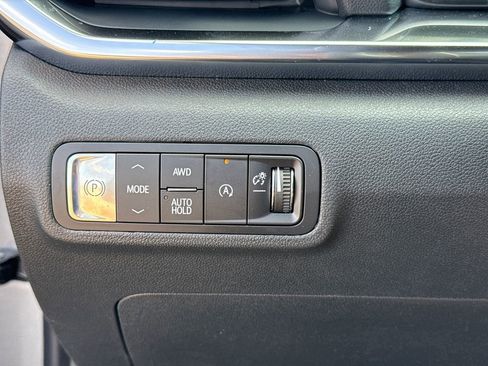 New 2026 GMC Terrain Elevation w/ Elevation Premium Package AWD/4WD image 19