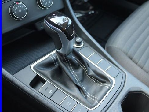 Used 2024 Volkswagen Jetta S image 35