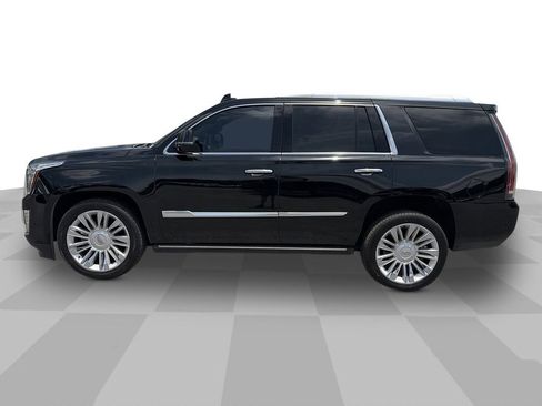 Used 2019 Cadillac Escalade Platinum AWD/4WD image 4