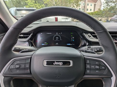 Used 2022 Jeep Grand Cherokee Limited 4xe AWD/4WD image 27