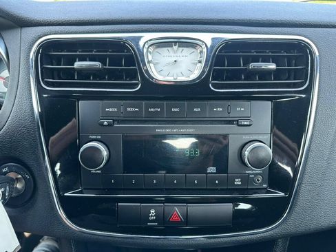 Used 2014 Chrysler 200 LX FWD image 13