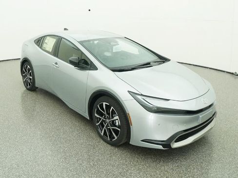 New 2026 Toyota Prius Plug-In Hybrid FWD image 13