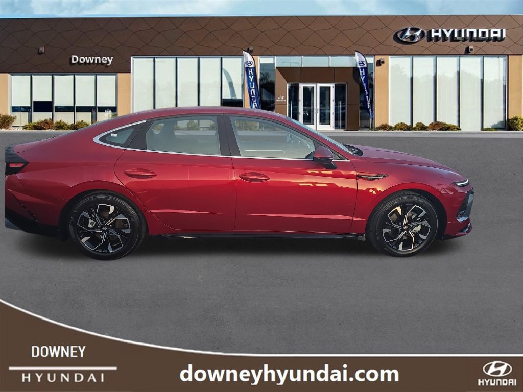 Used 2025 Hyundai Sonata SEL FWD image 6