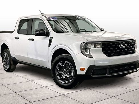 New 2026 Ford Maverick XLT w/ XLT Luxury Package image 3