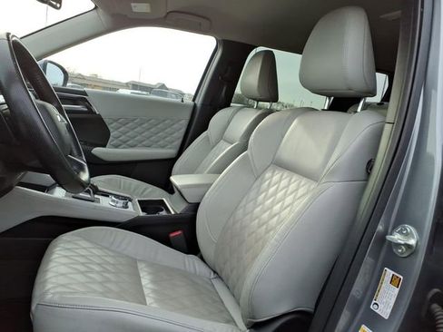 Used 2022 Mitsubishi Outlander SEL image 12