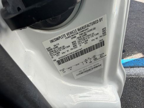 Used 2014 Ford F450 XL w/ Power Equipment Group image 51