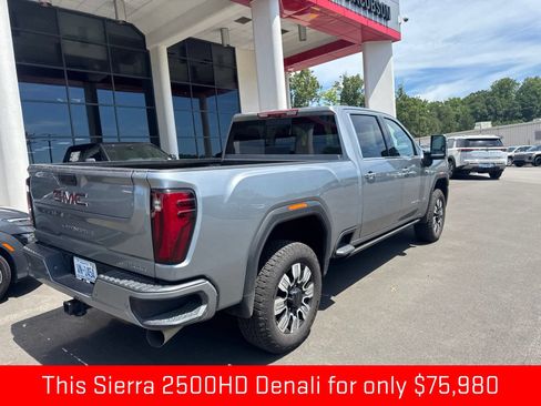 Used 2025 GMC Sierra 2500 Denali w/ Denali Reserve Package AWD/4WD image 9
