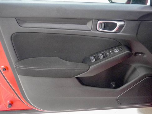 Used 2023 Honda Civic Sport image 15