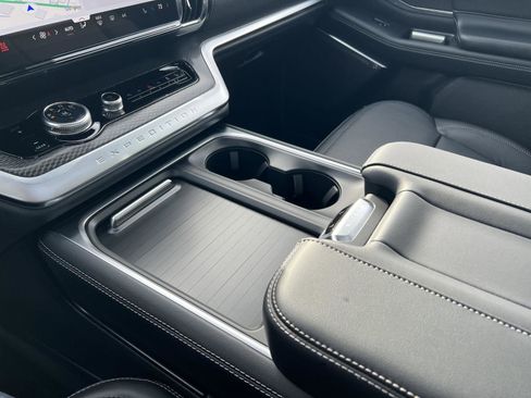 New 2026 Ford Expedition Max Platinum w/ Stealth Performance Package image 37