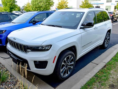 Used 2022 Jeep Grand Cherokee Overland AWD/4WD image 1