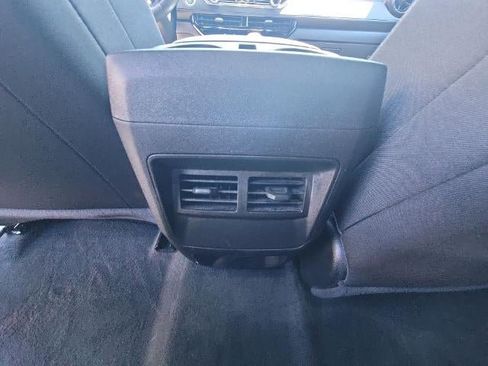 Used 2024 Chevrolet Colorado W/T RWD image 22