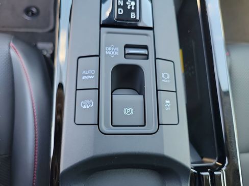 New 2026 Toyota Prius Plug-In Hybrid FWD image 23