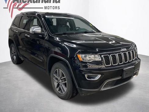 Used 2017 Jeep Grand Cherokee Limited w/ Trailer Tow Group IV image 5