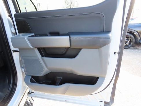 Used 2022 Ford F150 XLT w/ Equipment Group 302A High image 15