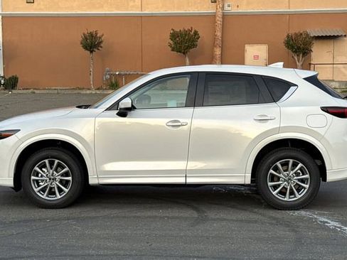 New 2025 MAZDA CX-5 AWD 2.5 S w/ Preferred Package image 9
