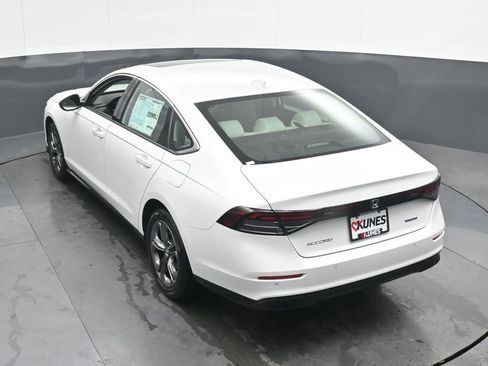 New 2025 Honda Accord EX-L image 37