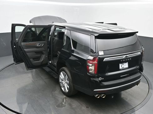 Used 2024 Chevrolet Tahoe High Country AWD/4WD image 66